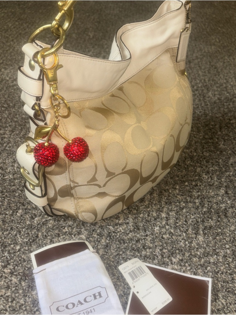 Coach Zoe large Signature Canvas Hobo Bag in Khaki/Chalk - Picture 2 of 7